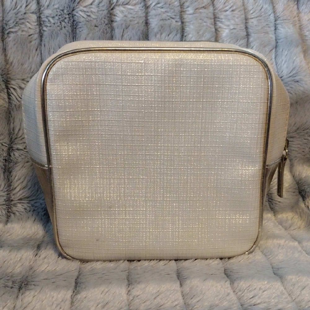 Shiseiso Elegant Cream Cosmetic Bag
